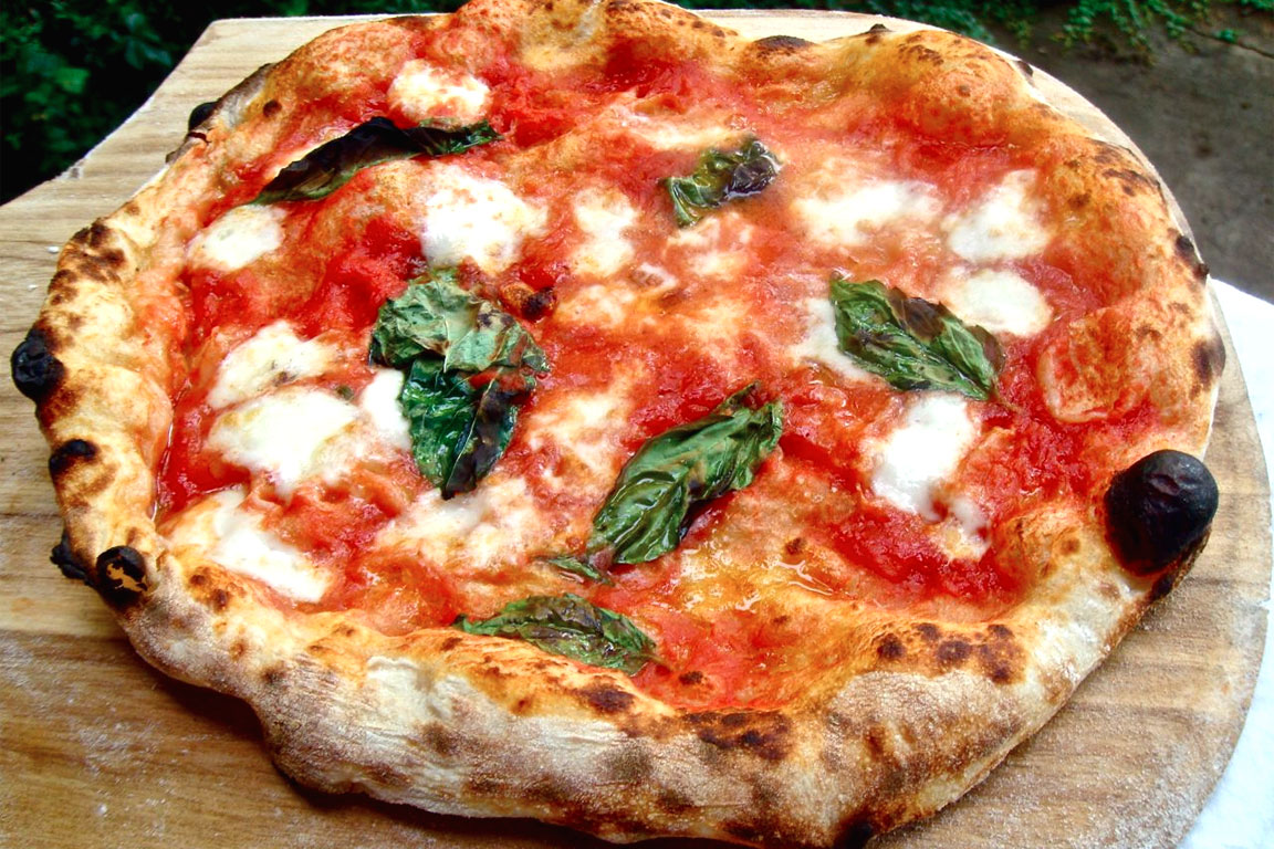 Image result for pizza napoletana