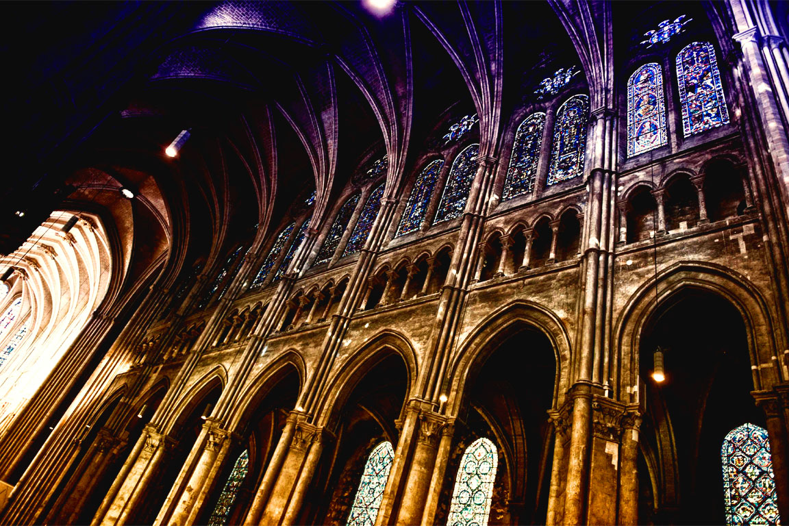 Interno della Cattedrale di Chartres (Francia)