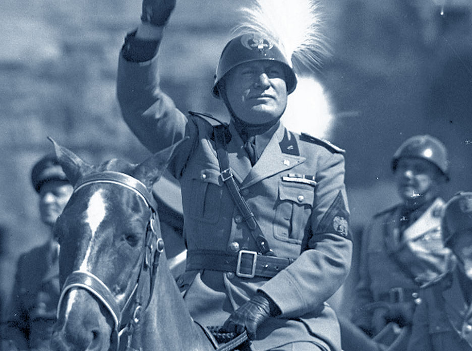 Benito Mussolini a cavallo