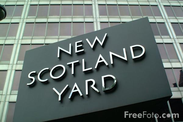 31_39_3---New-Scotland-Yard--London_web