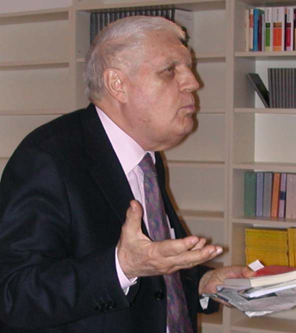 Elio Veltri