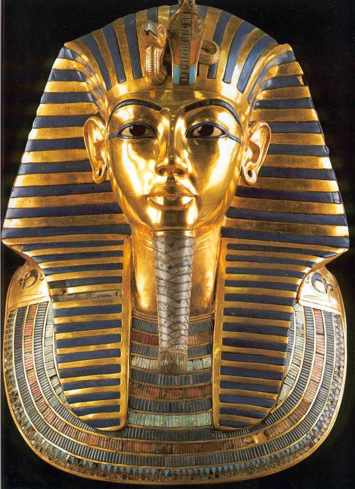 La maschera d'oro del faraone Tutankhamon