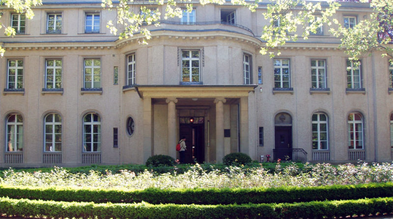 La villa nei pressi del lago Wannsee dove si svolse la conferenza