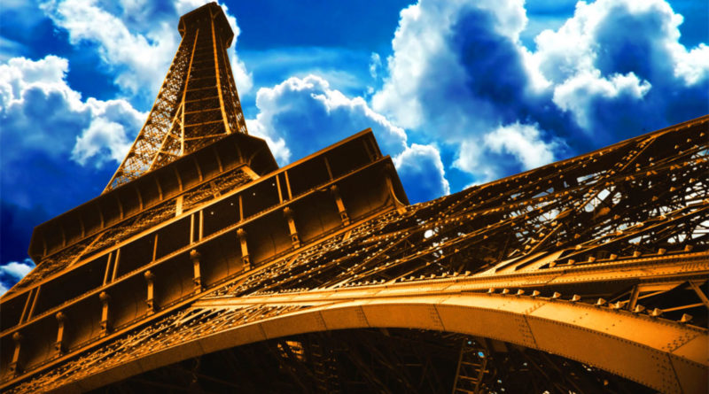 Una bella immagine della Torre Eiffel