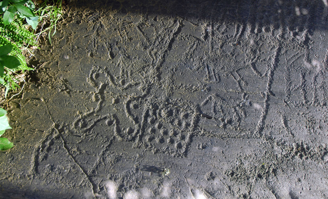 Arte rupestre - Valcamonica - Rosa camuna