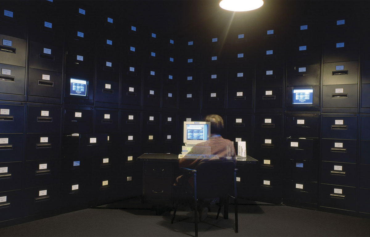 Net art - The file room - Antoni Muntadas
