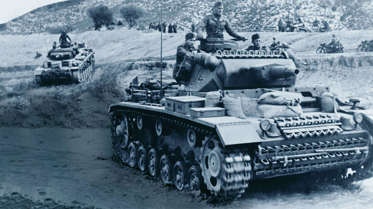Guerra nel deserto: carri armati Panzer durante la Campagna del Nordafrica