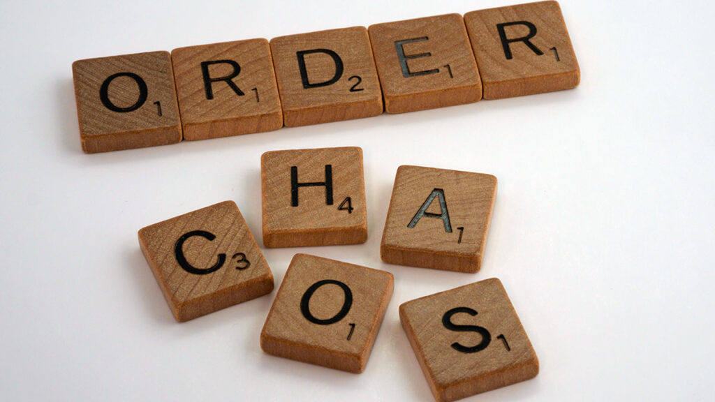 Caos e ordine - scritta (Chaos and Order)