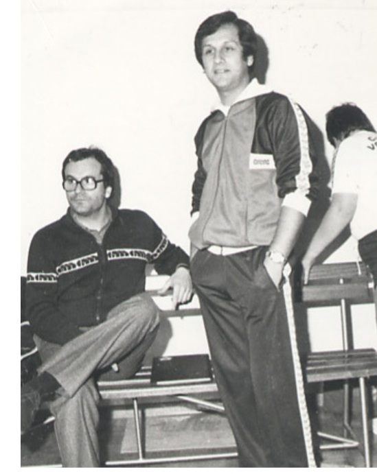 Alberto Santoni con un giovanissimo Julio Velasco